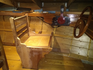 siège poussé vide .jpg