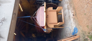 Suspension de la coque pour l'extraire du mannequin.